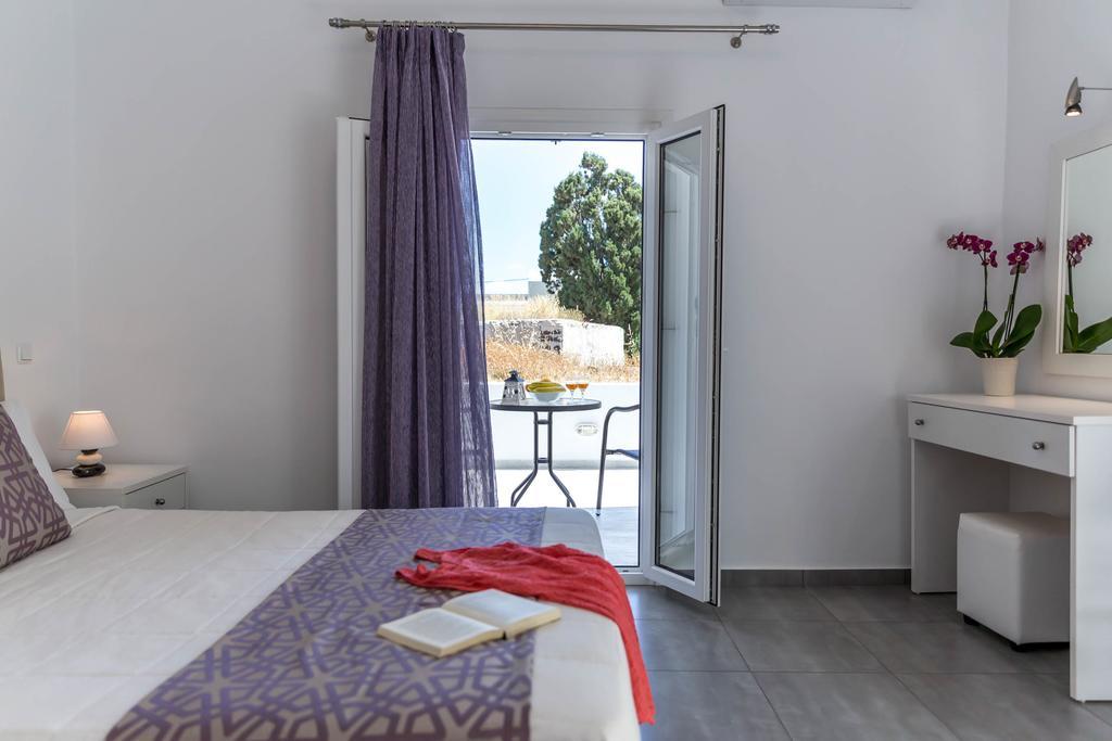 Aigli Villa Fira  Bilik gambar