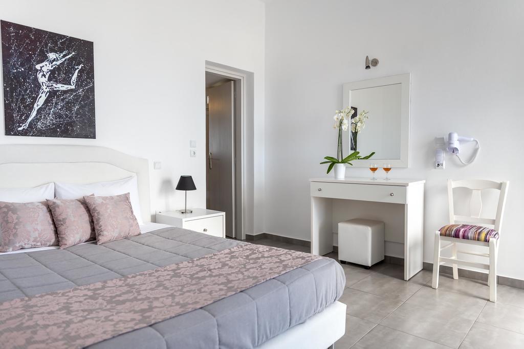 Aigli Villa Fira  Bilik gambar